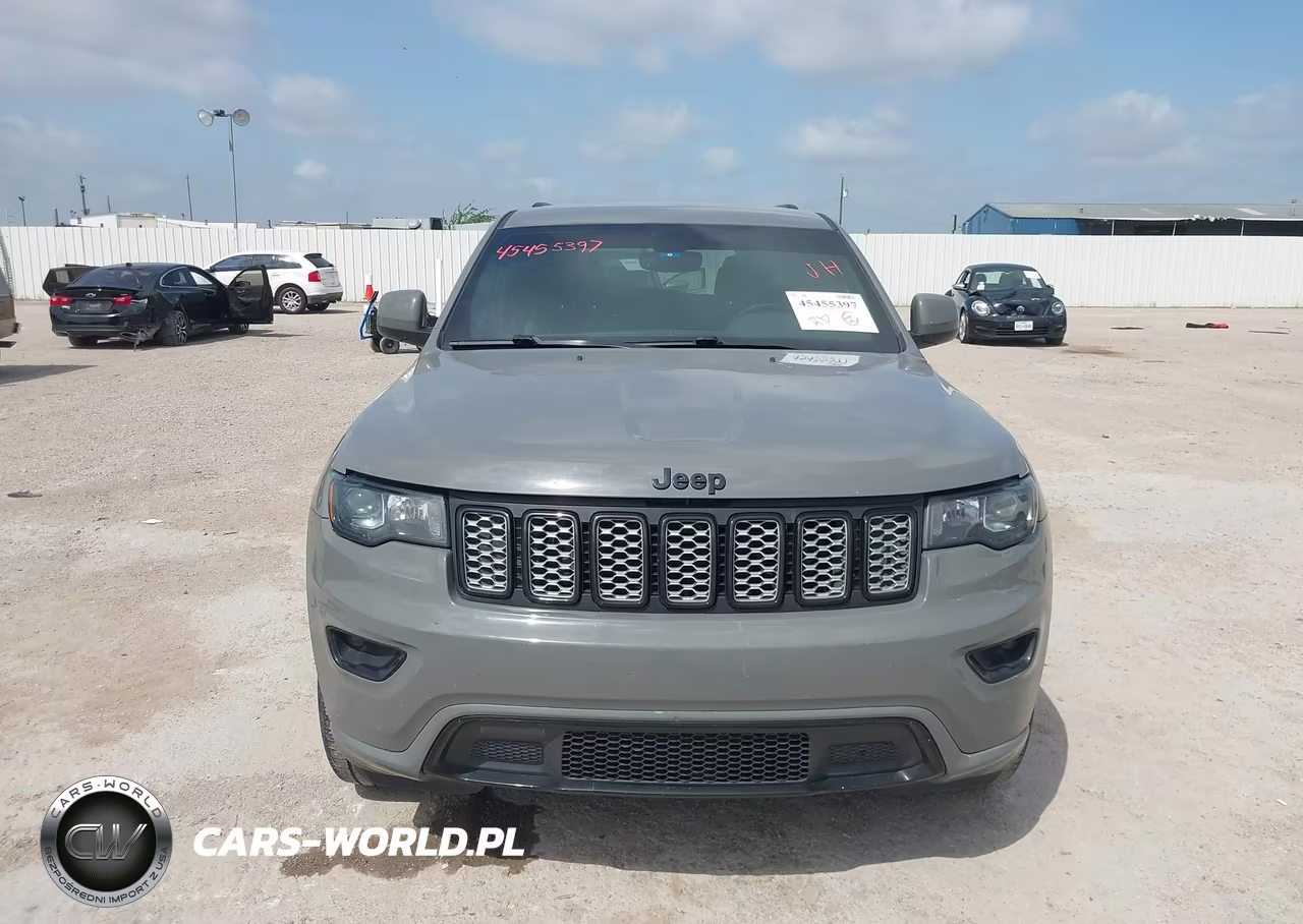 2020 Jeep Grand Cherokee Altitude 4X2 VIN:1C4RJEAG8LC246875 - 12