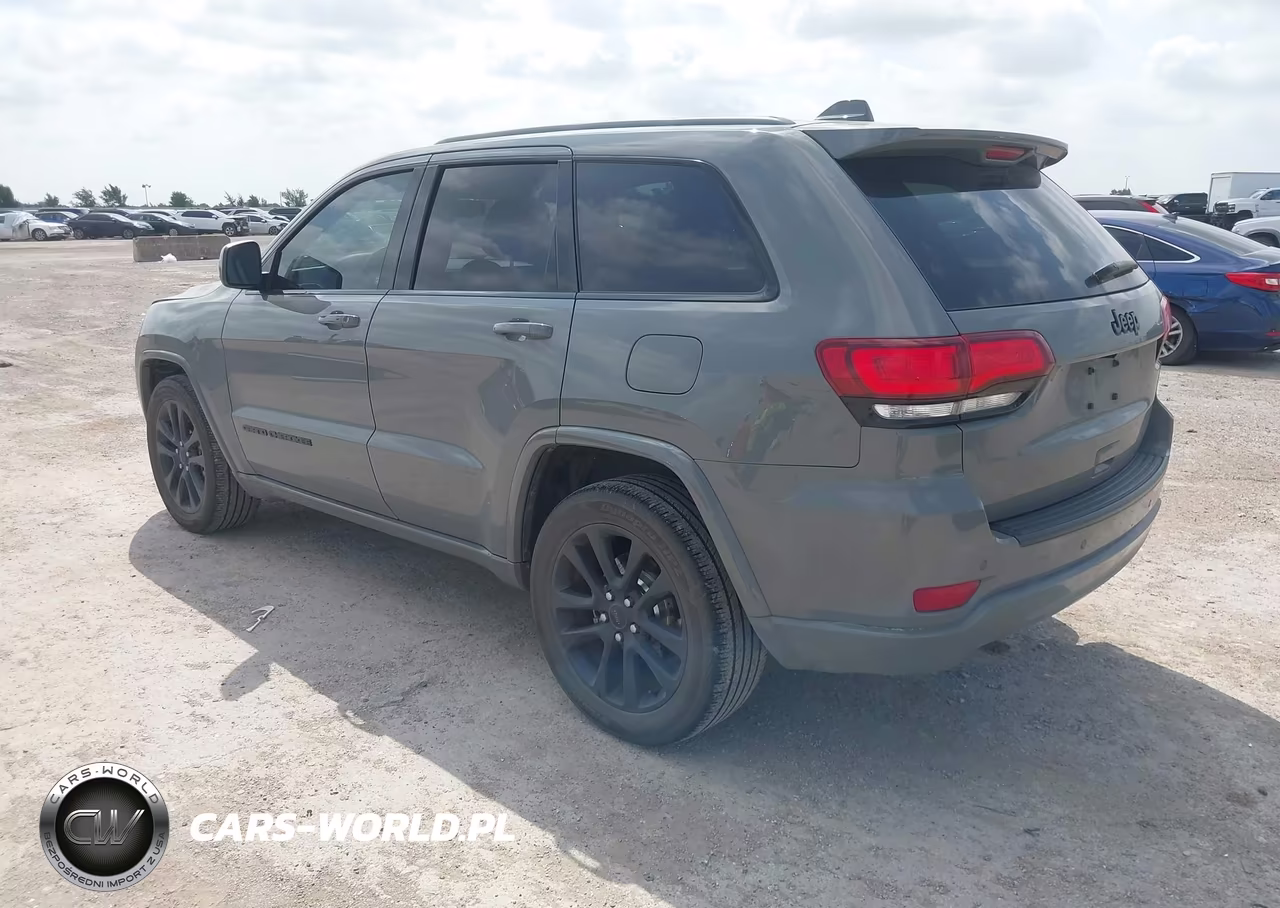 2020 Jeep Grand Cherokee Altitude 4X2 VIN:1C4RJEAG8LC246875 - 3
