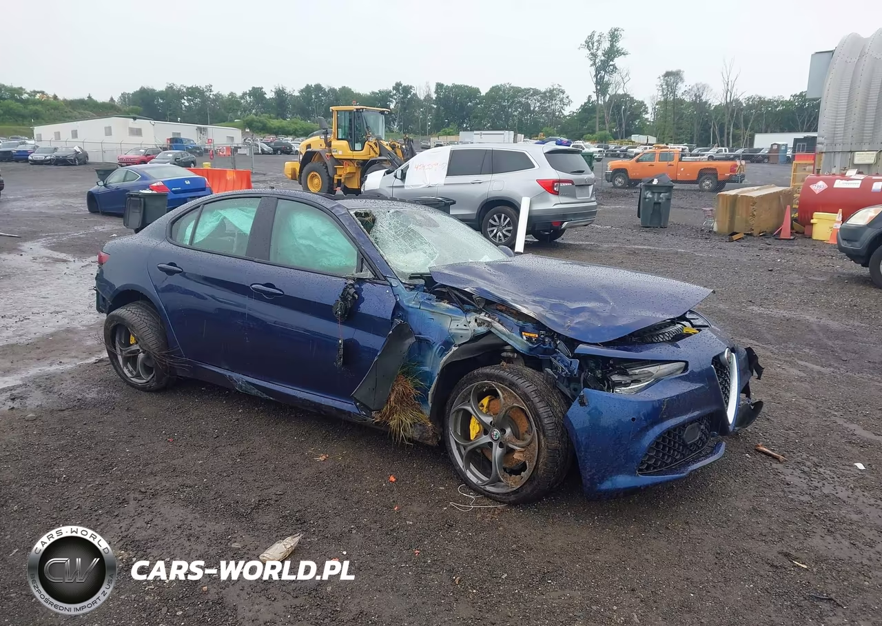 2018 Alfa Romeo Giulia Ti Sport Awd – zdjęcie 1 z 18