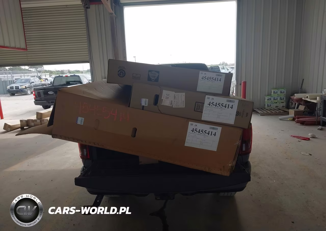 2026 Ram 2500 Laramie 4X4 6'4 Box VIN:3C63R5FL0TG152207 - 19