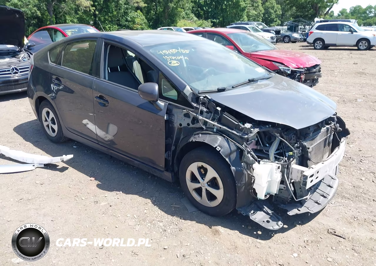 2013 Toyota Prius Two VIN:JTDKN3DU9D5680157 - 6