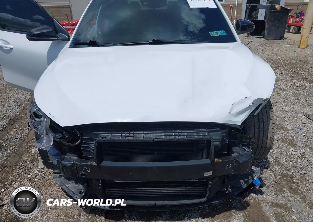2022 Hyundai Veloster N VIN:KMHT36AH4NU013776 - 6