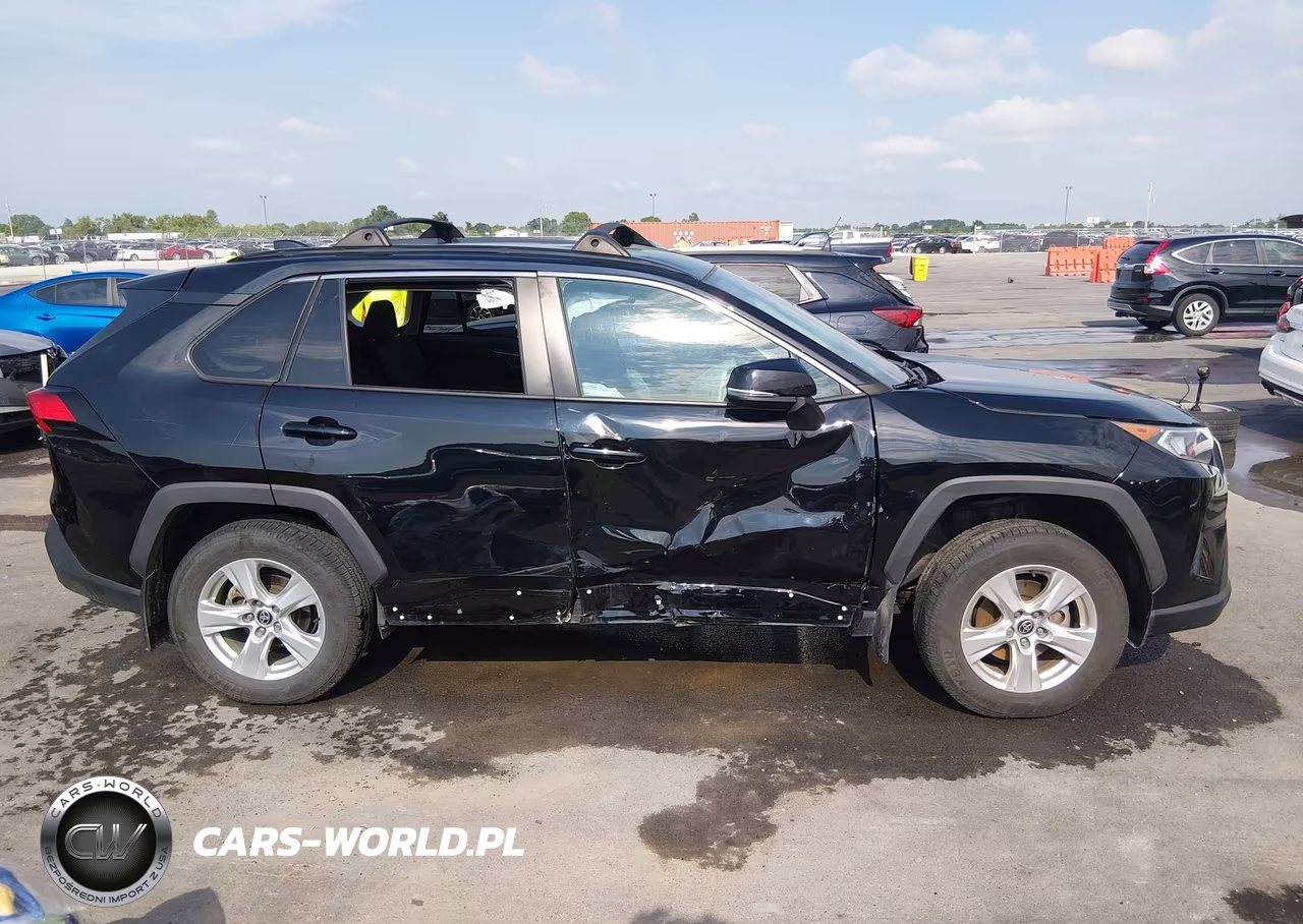 2021 Toyota Rav4 Xle VIN:2T3P1RFV2MC229950 - 13