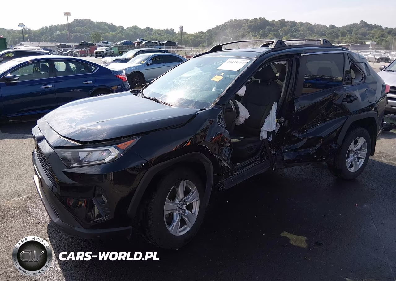 2021 Toyota Rav4 Xle VIN:2T3P1RFV2MC229950 - 2