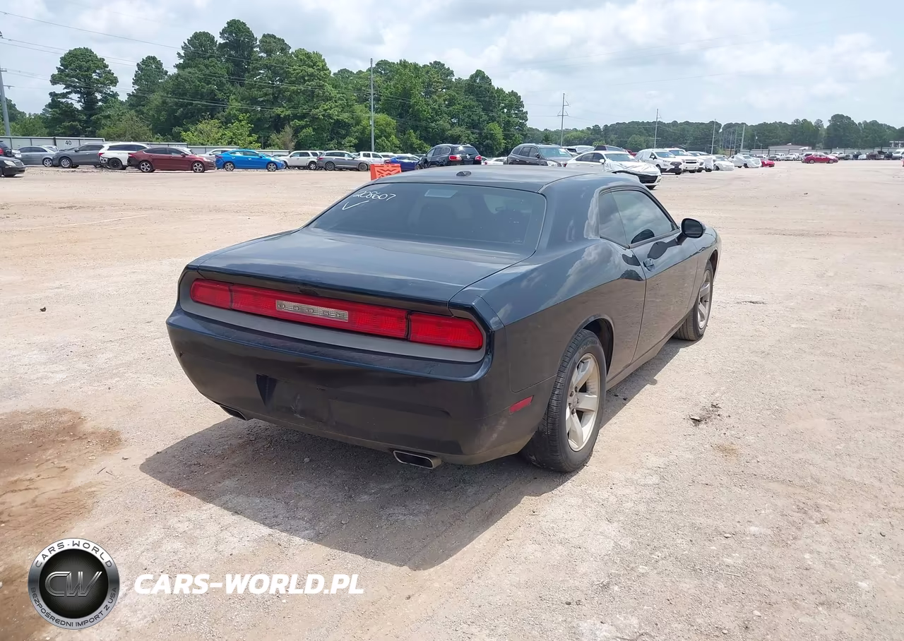 2012 Dodge Challenger Sxt VIN:2C3CDYAG2CH208607 - 4
