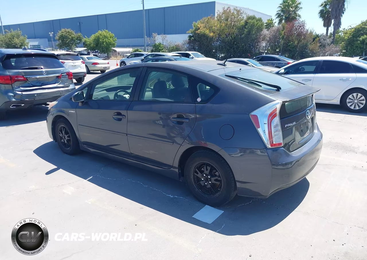 2012 Toyota Prius Four VIN:JTDKN3DU8C1564566 - 3