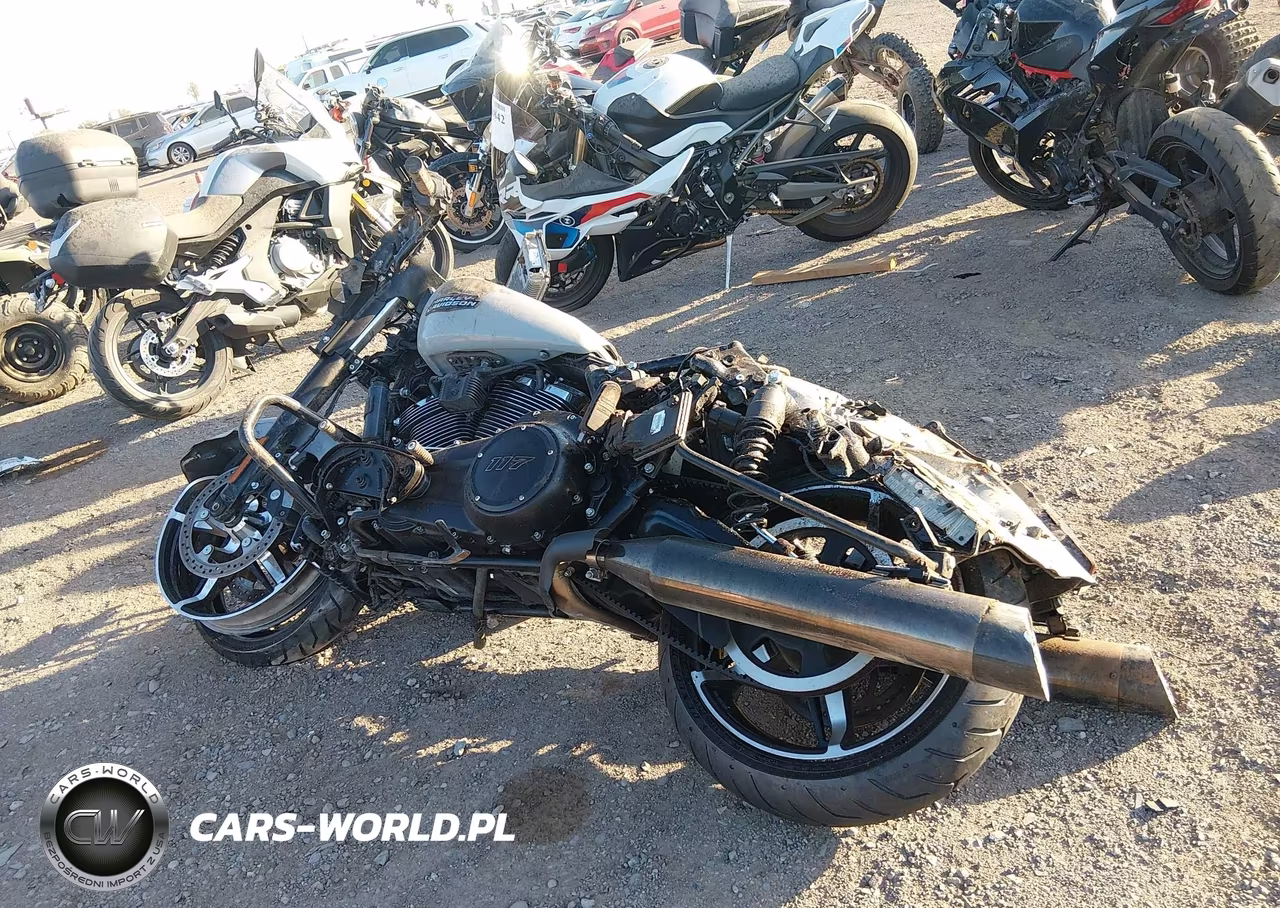 2024 Harley-Davidson Flhx VIN:1HD1KB71XRB663066 - 3