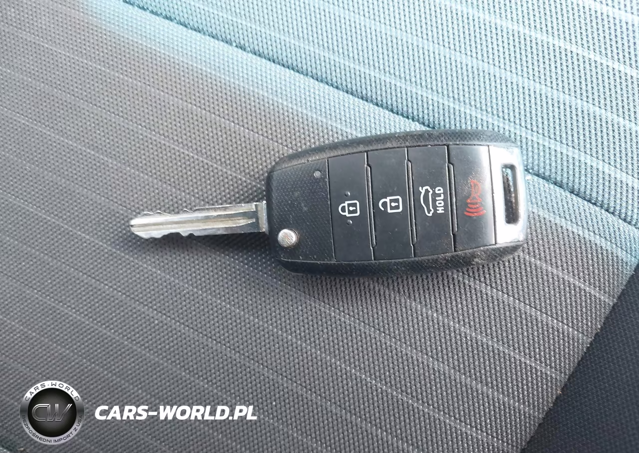 2018 Kia Forte Lx VIN:3KPFL4A76JE245270 - 11