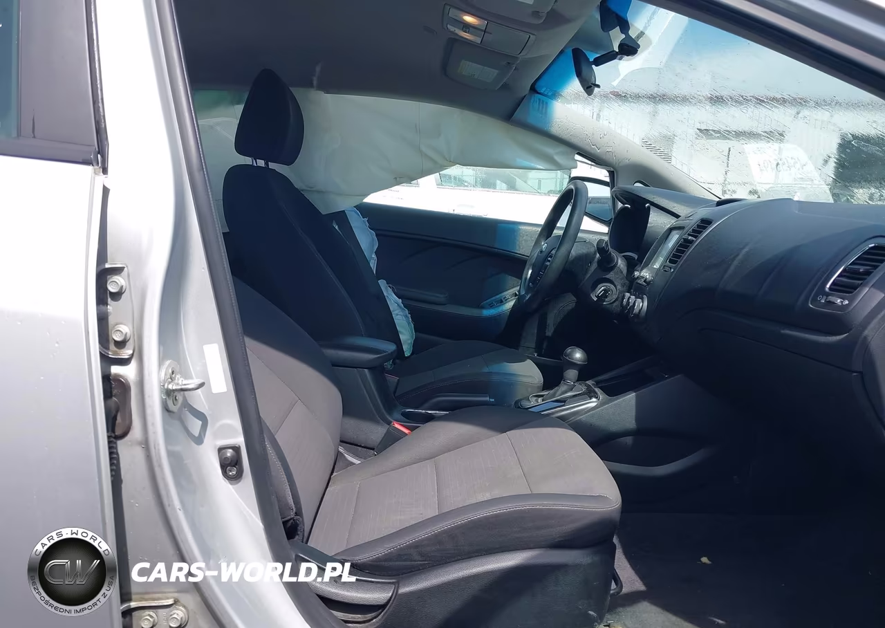 2018 Kia Forte Lx VIN:3KPFL4A76JE245270 - 5