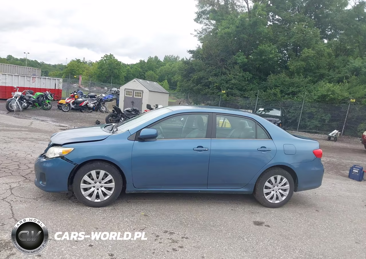 2013 Toyota Corolla Le VIN:5YFBU4EE8DP118303 - 14