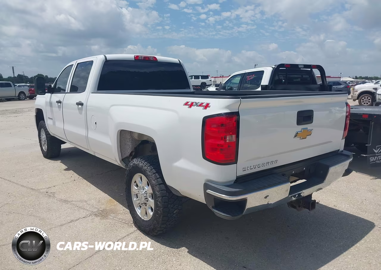 2015 Chevrolet Silverado 2500Hd Work Truck VIN:1GC1KUE83FF150114 - 3