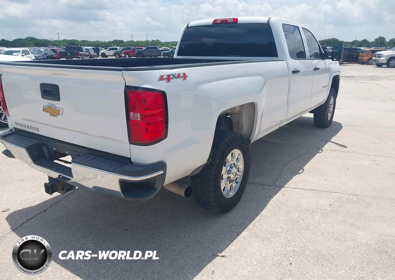 2015 Chevrolet Silverado 2500Hd Work Truck VIN:1GC1KUE83FF150114 - 4
