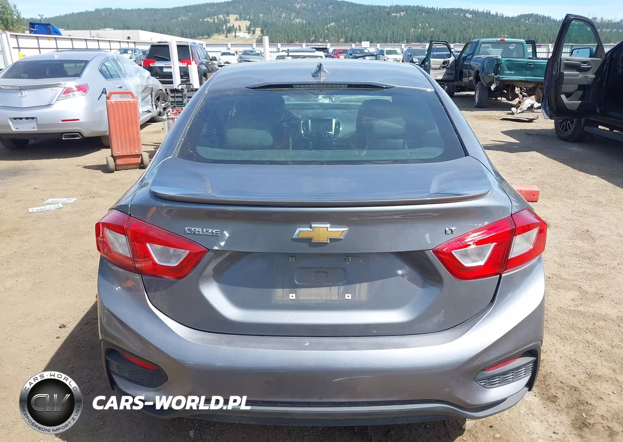 2018 Chevrolet Cruze Lt Auto VIN:1G1BE5SM4J7132039 - 17