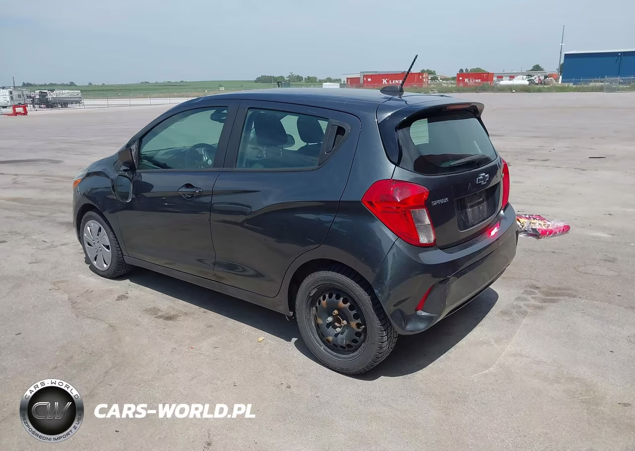 2018 Chevrolet Spark Ls Cvt VIN:KL8CB6SA2JC421470 - 3