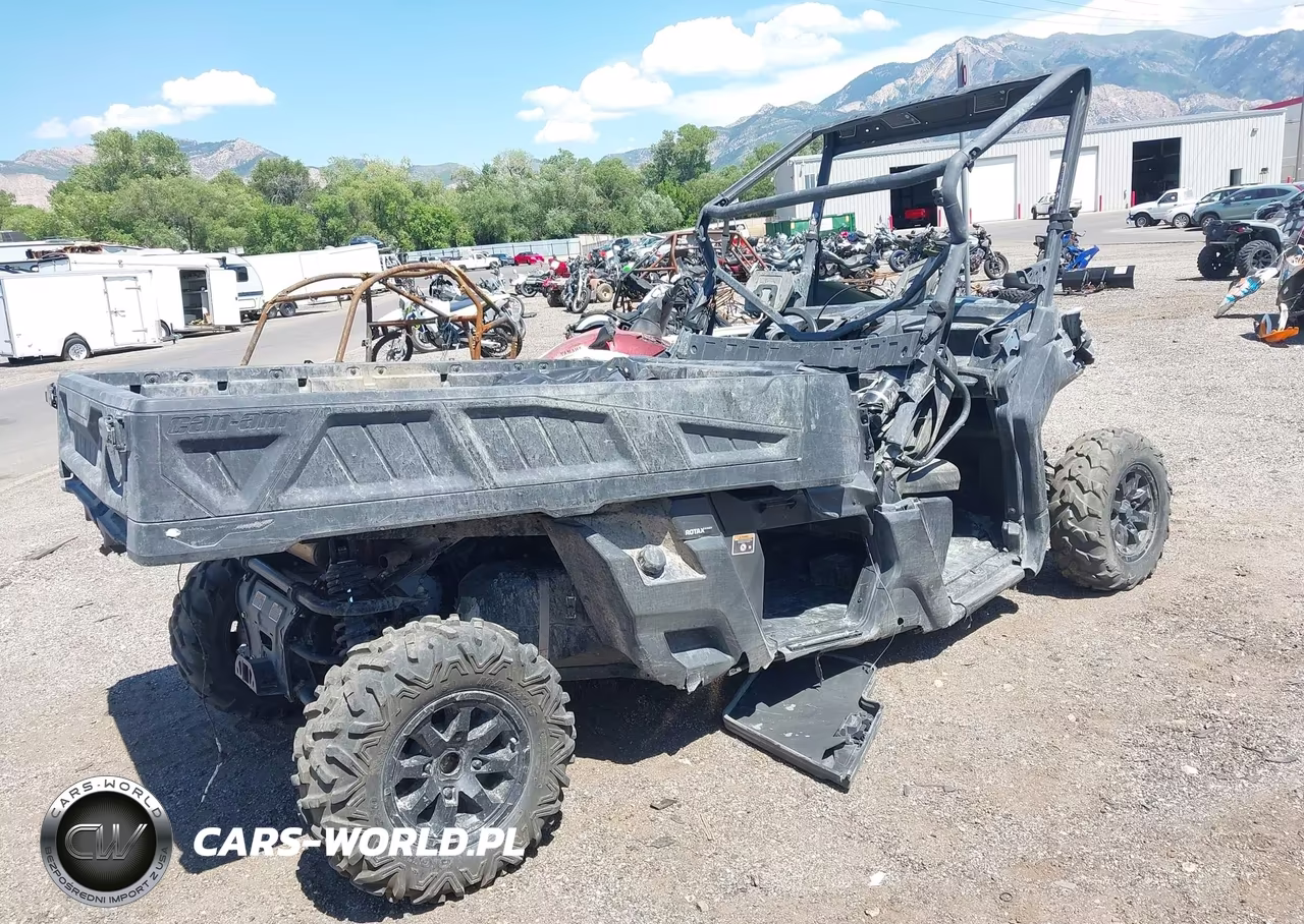 2023 Can-Am Defender Pro Dps Hd10 VIN:3JB7GAX22PK000031 - 4