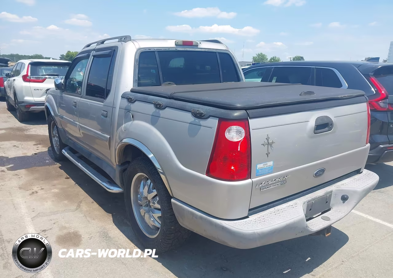 2005 Ford Explorer Sport Trac Adrenalin-Xls-Xlt VIN:1FMZU67KX5UA39163 - 3