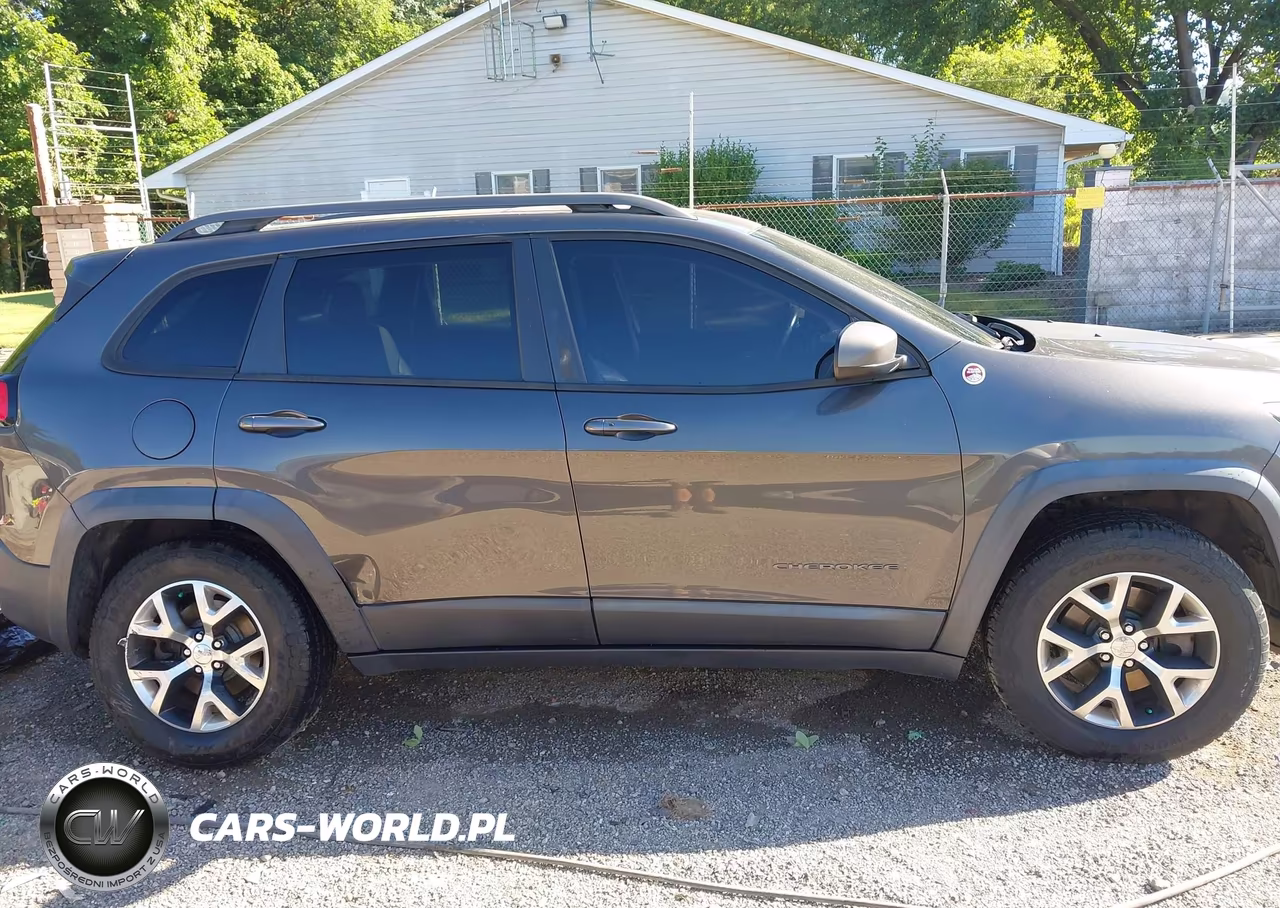 2014 Jeep Cherokee Trailhawk VIN:1C4PJMBS0EW232653 - 14