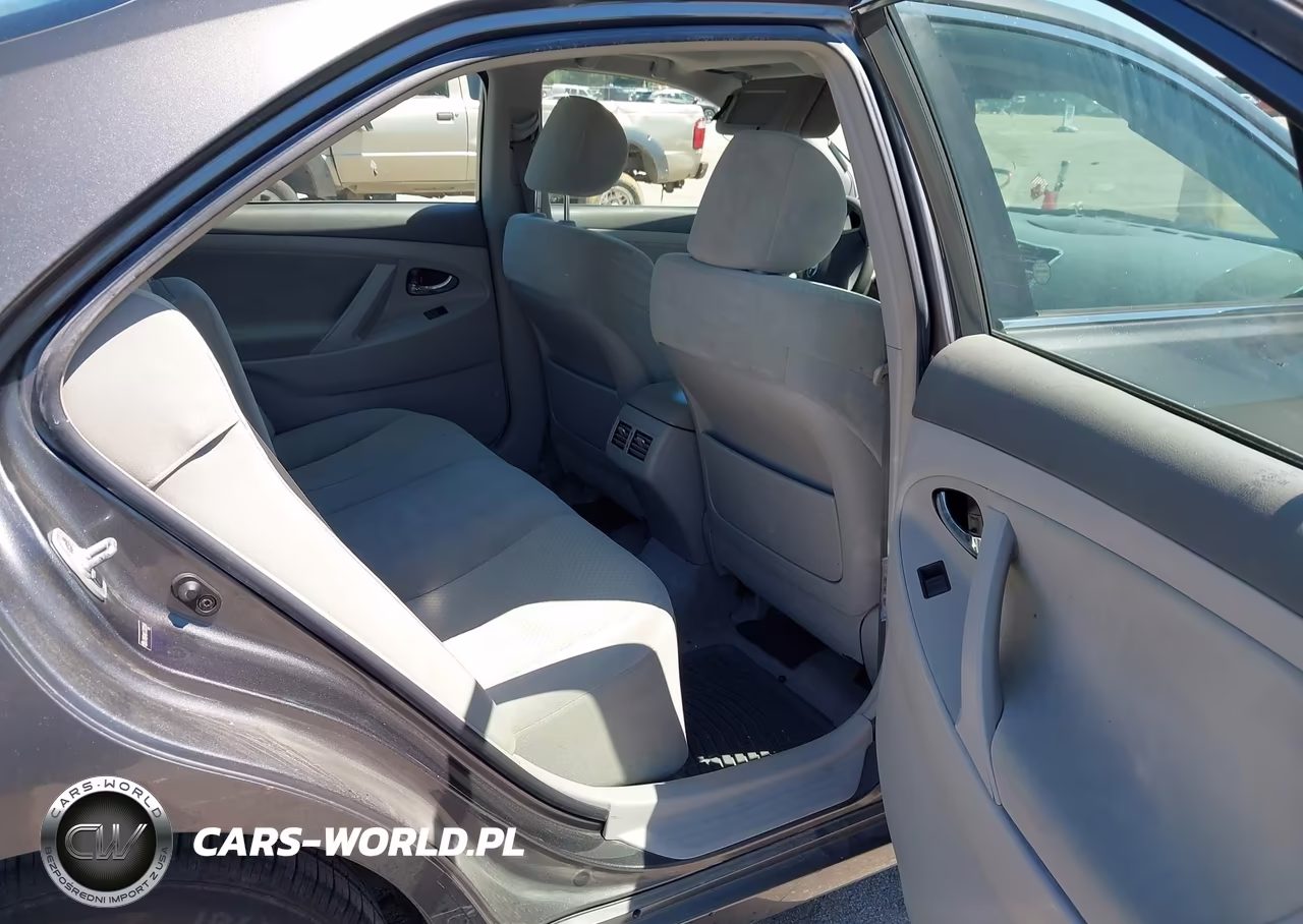 2007 Toyota Camry Hybrid VIN:JTNBB46K173020569 - 8