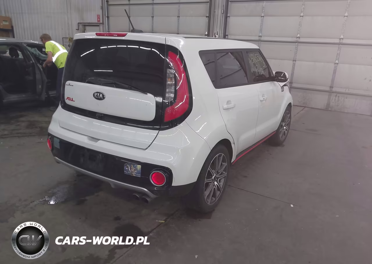 2018 Kia Soul ! VIN:KNDJX3AA8J7907063 - 4