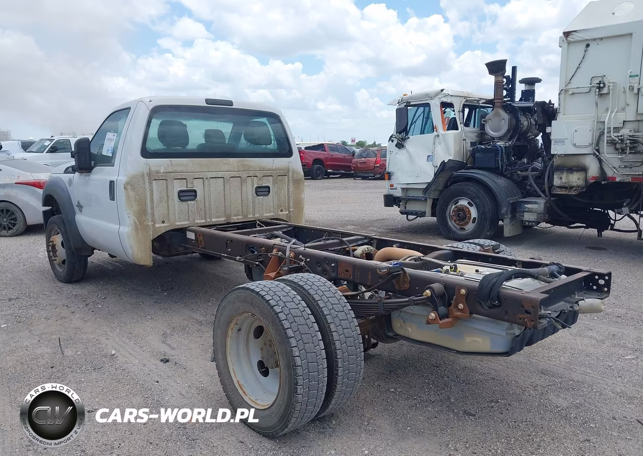 2015 Ford F-550 Chassis Xl-Xlt VIN:1FDUF5GT4FEA16691 - 15