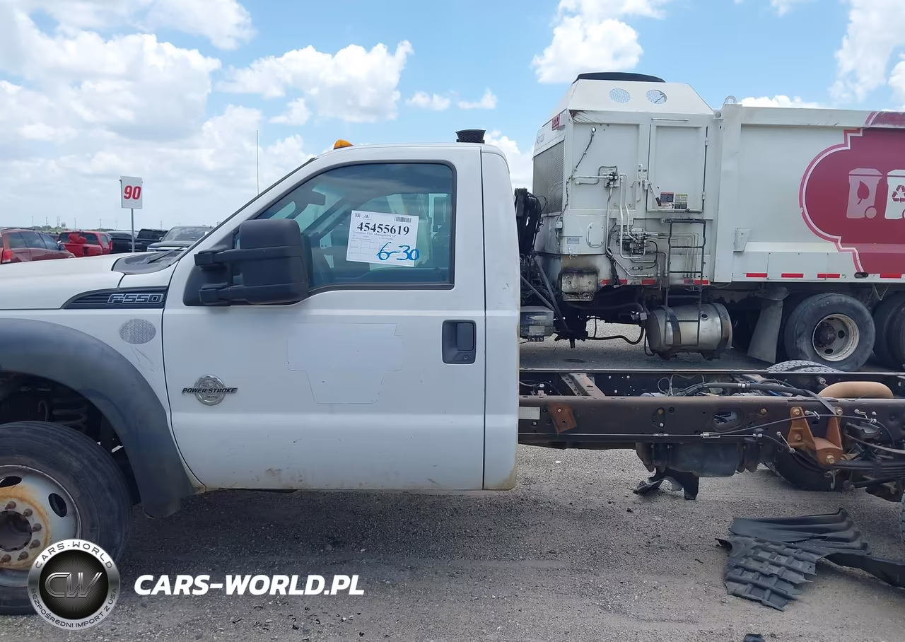 2015 Ford F-550 Chassis Xl-Xlt VIN:1FDUF5GT4FEA16691 - 18