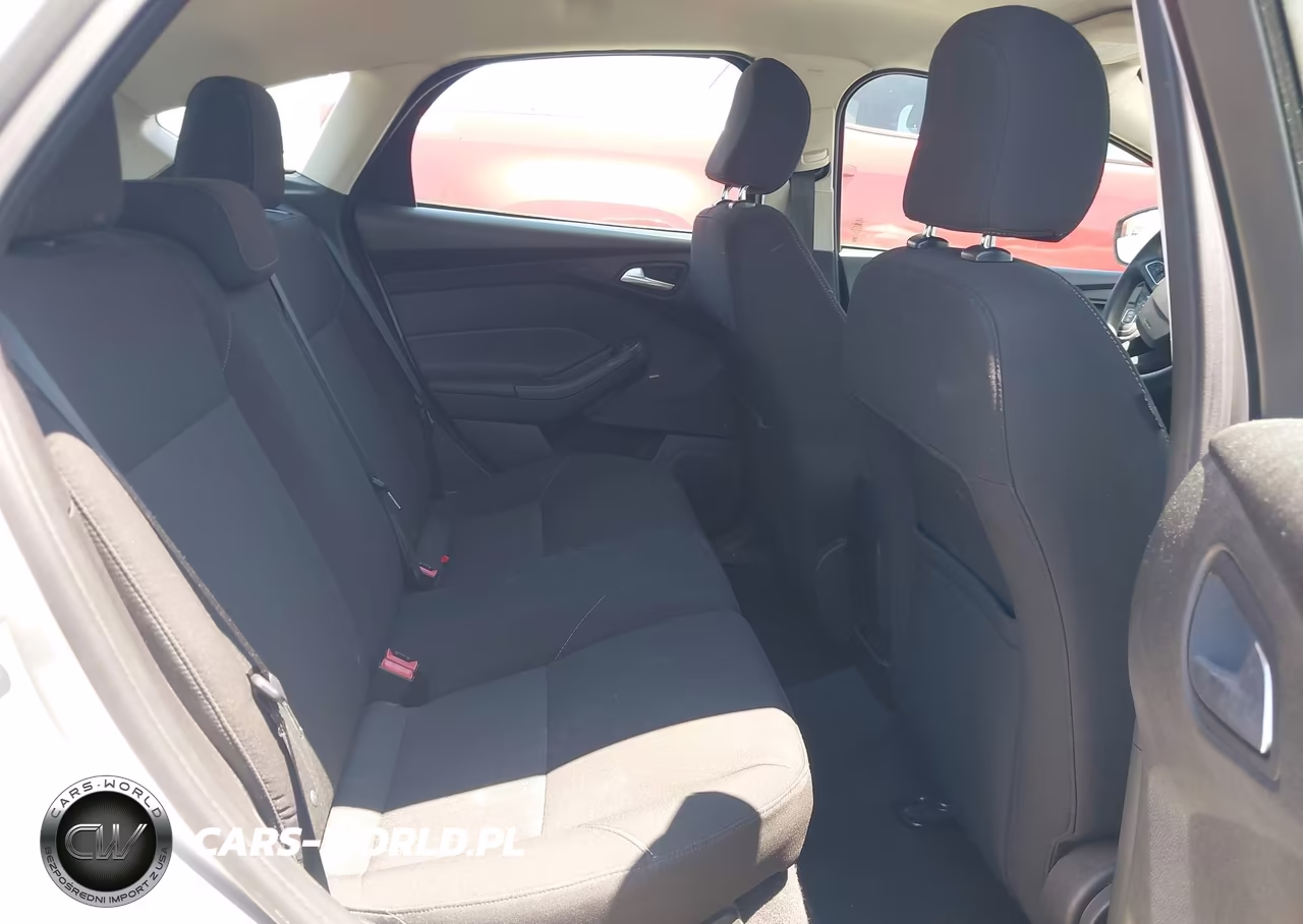 2015 Ford Focus Se VIN:1FADP3K25FL281979 - 8