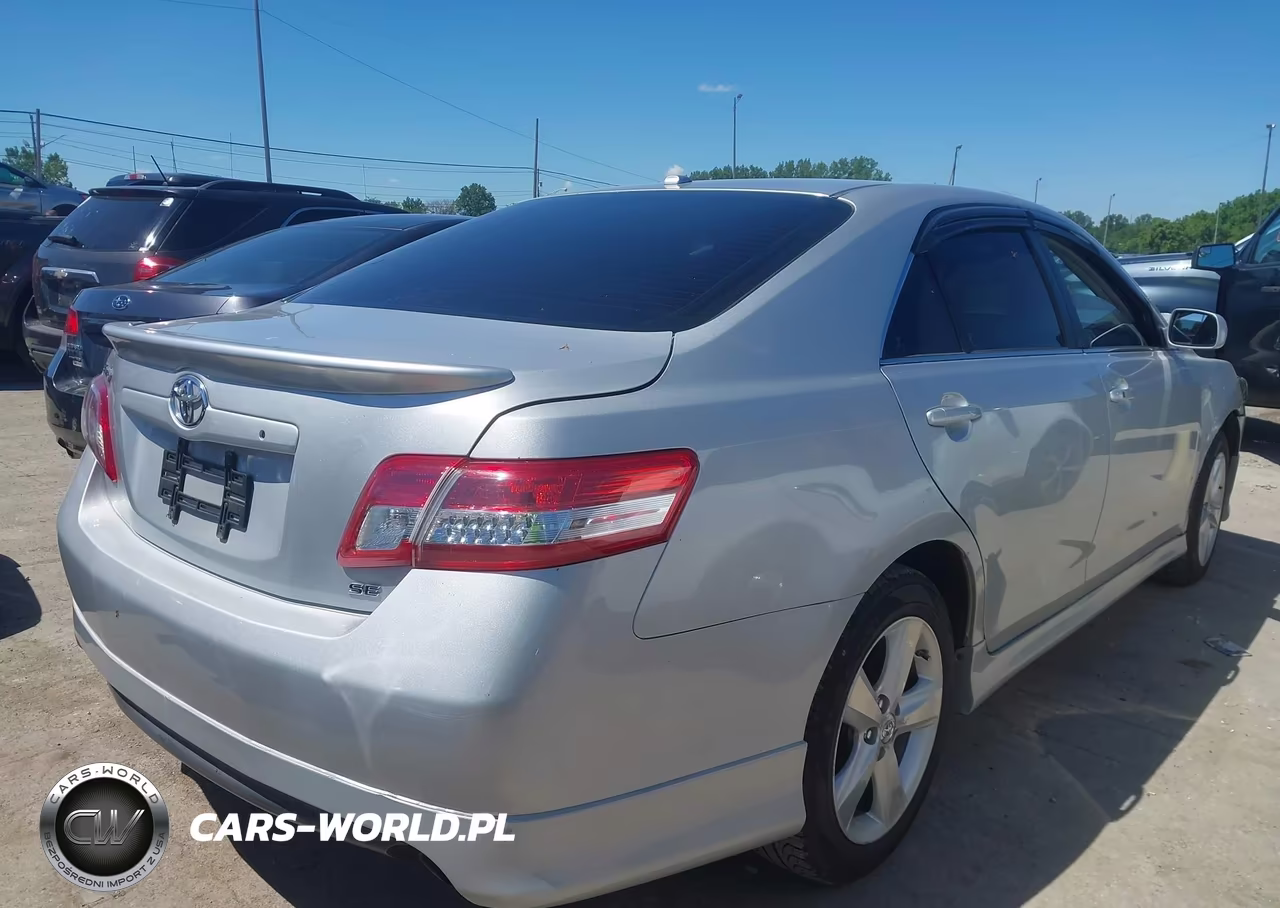 2010 Toyota Camry Se VIN:4T1BF3EK4AU031860 - 4