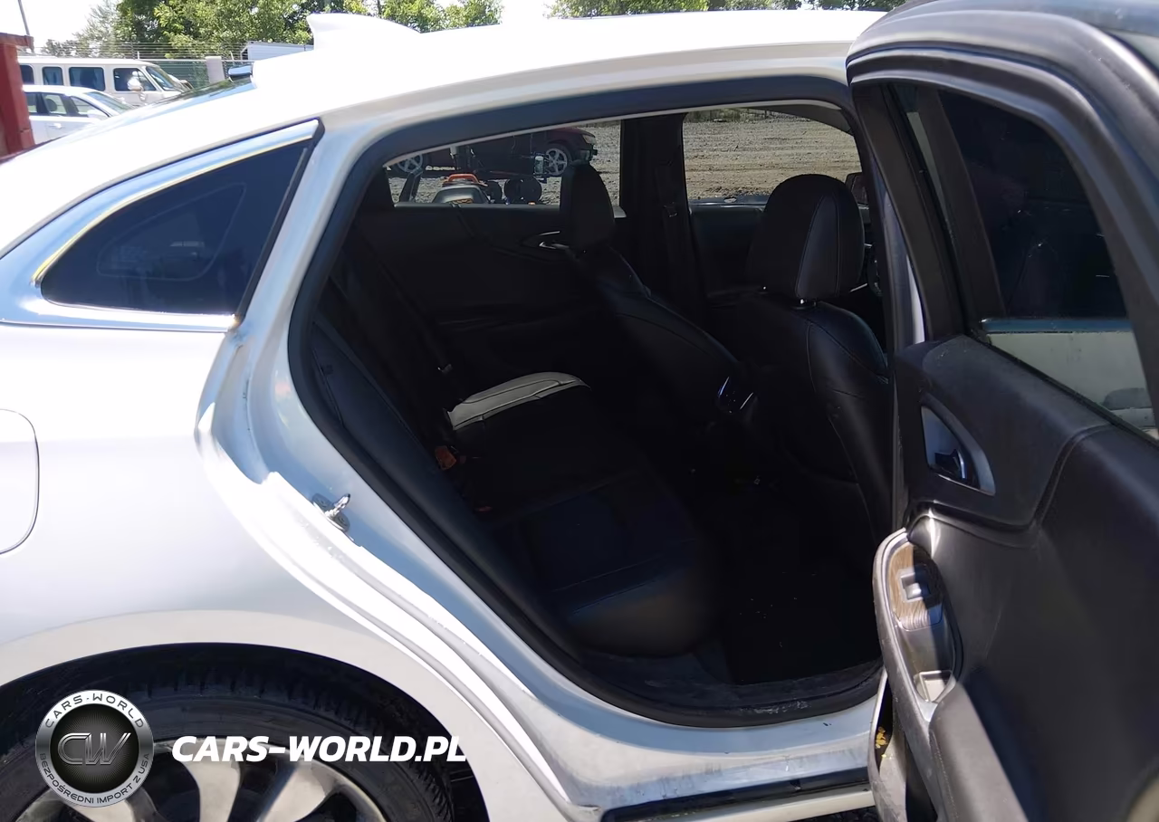 2016 Chevrolet Malibu Premier VIN:1G1ZH5SX1GF300007 - 8