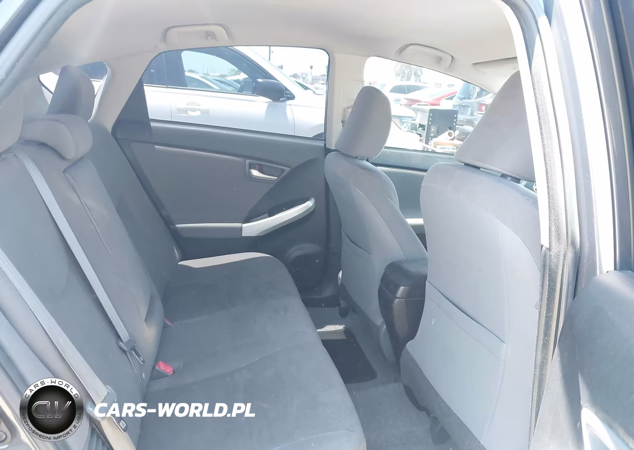 2014 Toyota Prius Three VIN:JTDKN3DUXE1760334 - 8