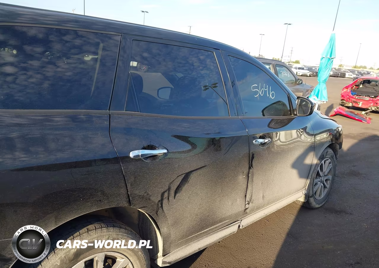 2015 Nissan Pathfinder S VIN:5N1AR2MN3FC643201 - 14