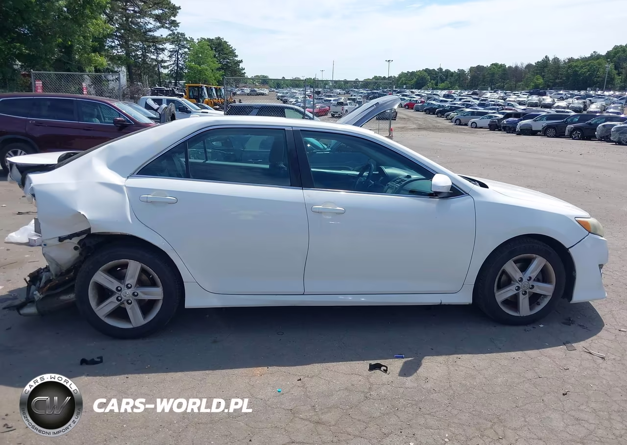 2013 Toyota Camry Se VIN:4T1BF1FK5DU707028 - 14