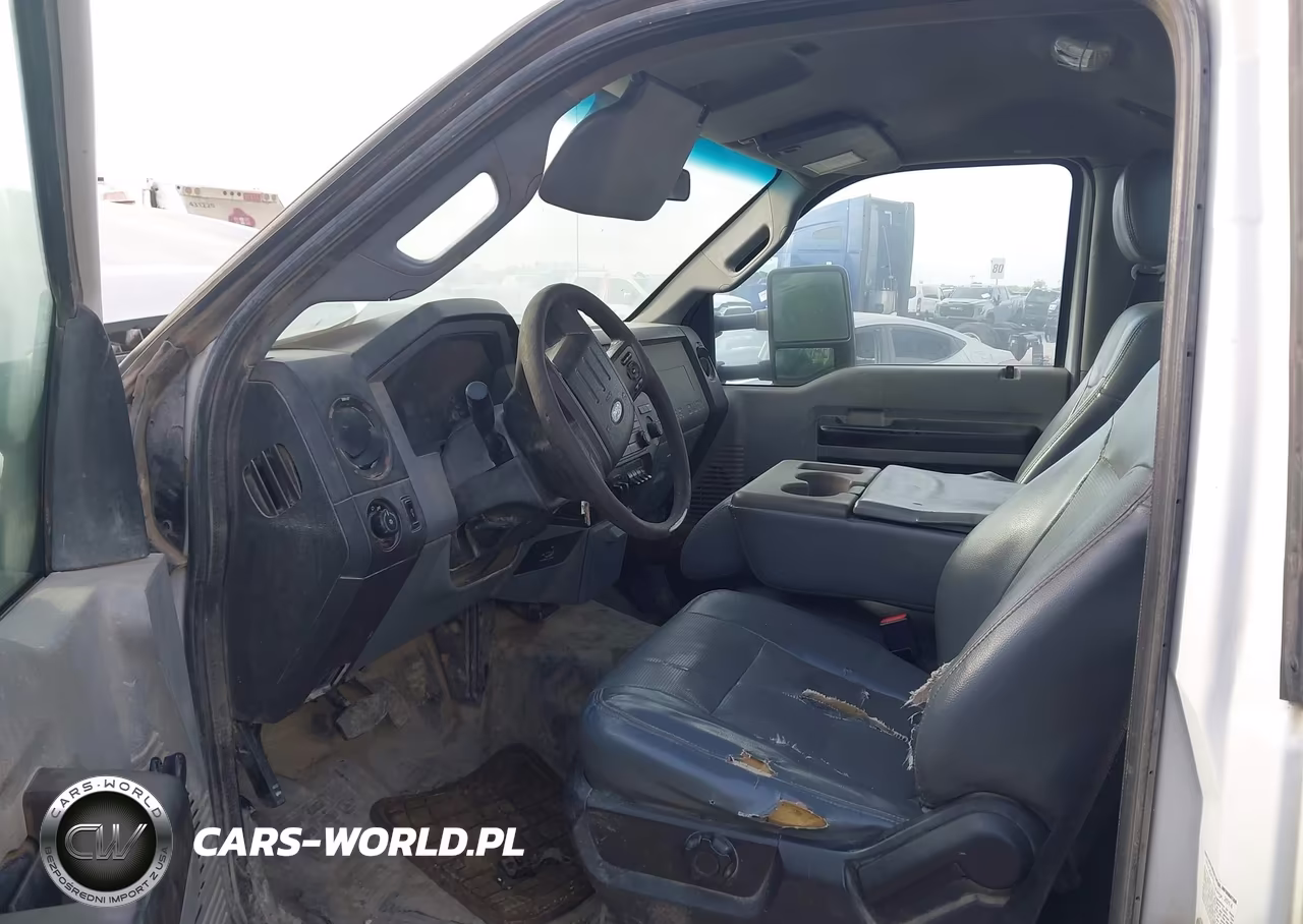 2015 Ford F-550 Chassis Xl-Xlt VIN:1FDUF5GT6FEB71923 - 6