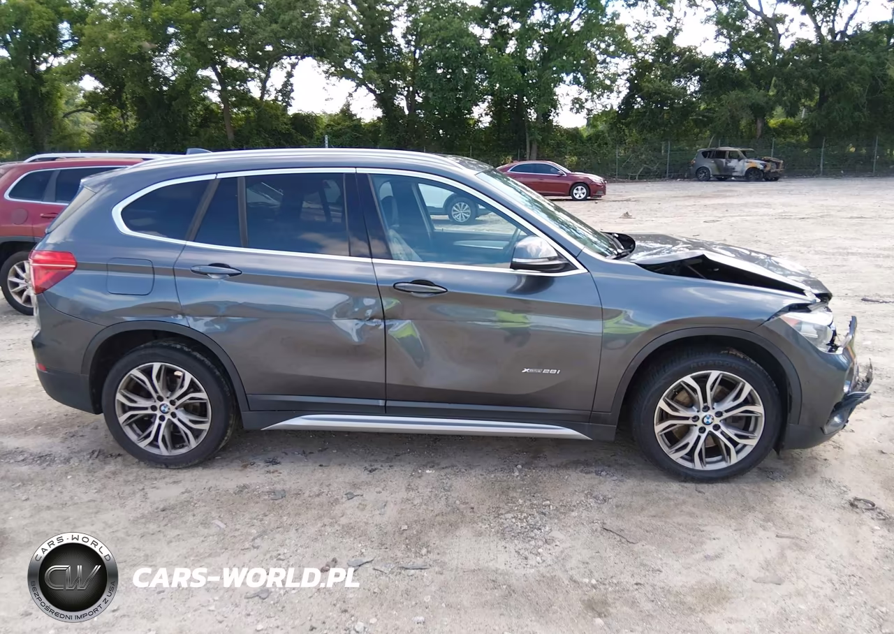 2016 BMW X1 xDrive28I VIN:WBXHT3C31GP883323 - 13