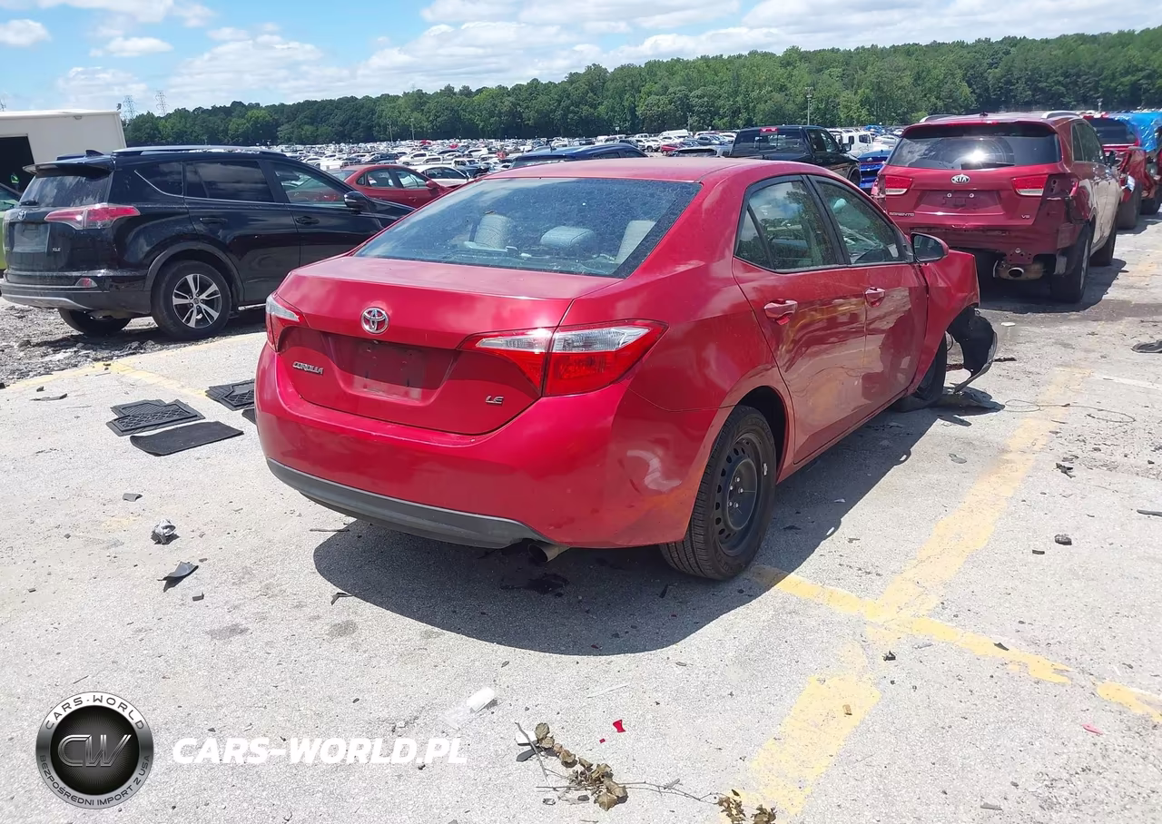 2015 Toyota Corolla Le VIN:5YFBURHE6FP266283 - 4