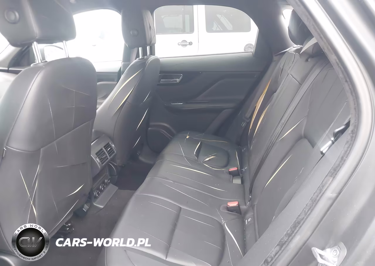 2017 Jaguar F-Pace 20D Premium VIN:SADCJ2BN2HA095637 - 17