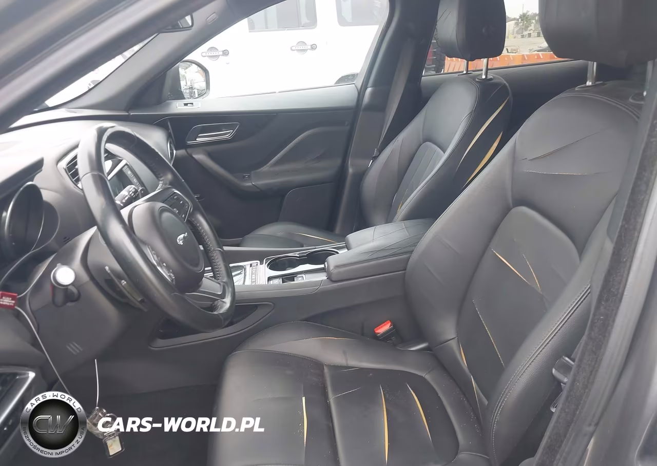 2017 Jaguar F-Pace 20D Premium VIN:SADCJ2BN2HA095637 - 18