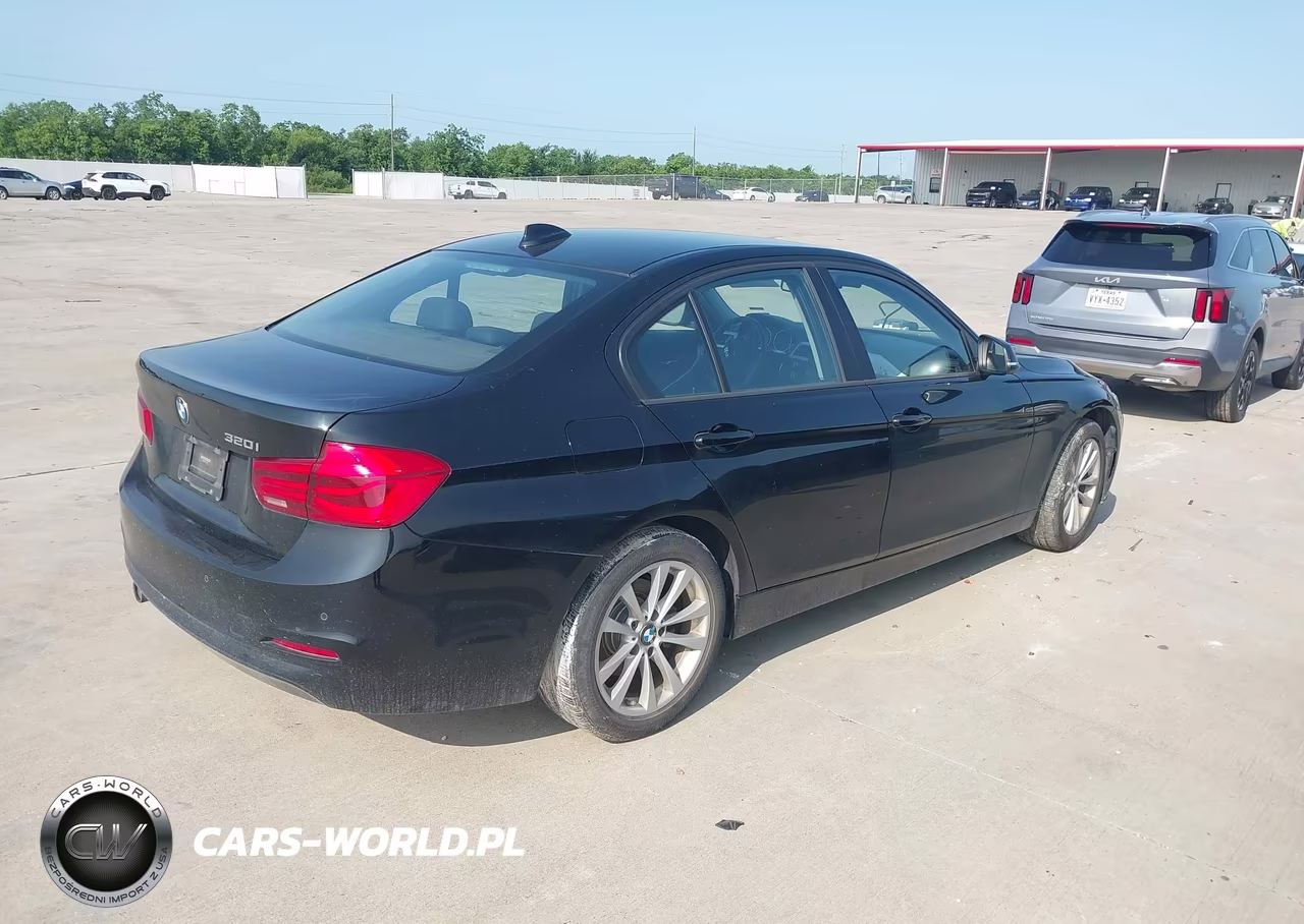 2017 BMW 320I VIN:WBA8A9C31HK864661 - 4