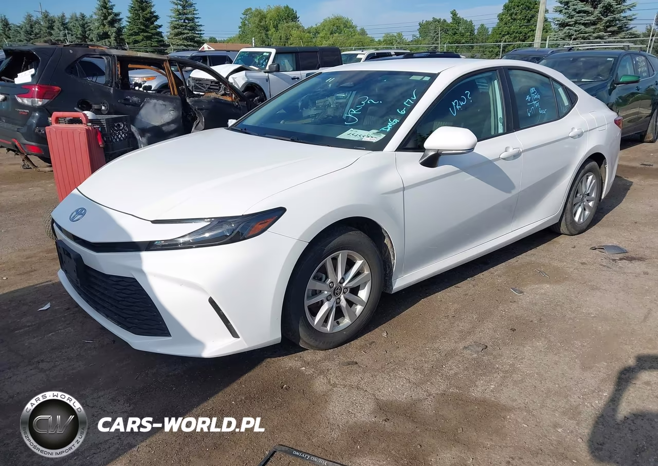 2025 Toyota Camry Le VIN:4T1DAACK7SU512864 - 2