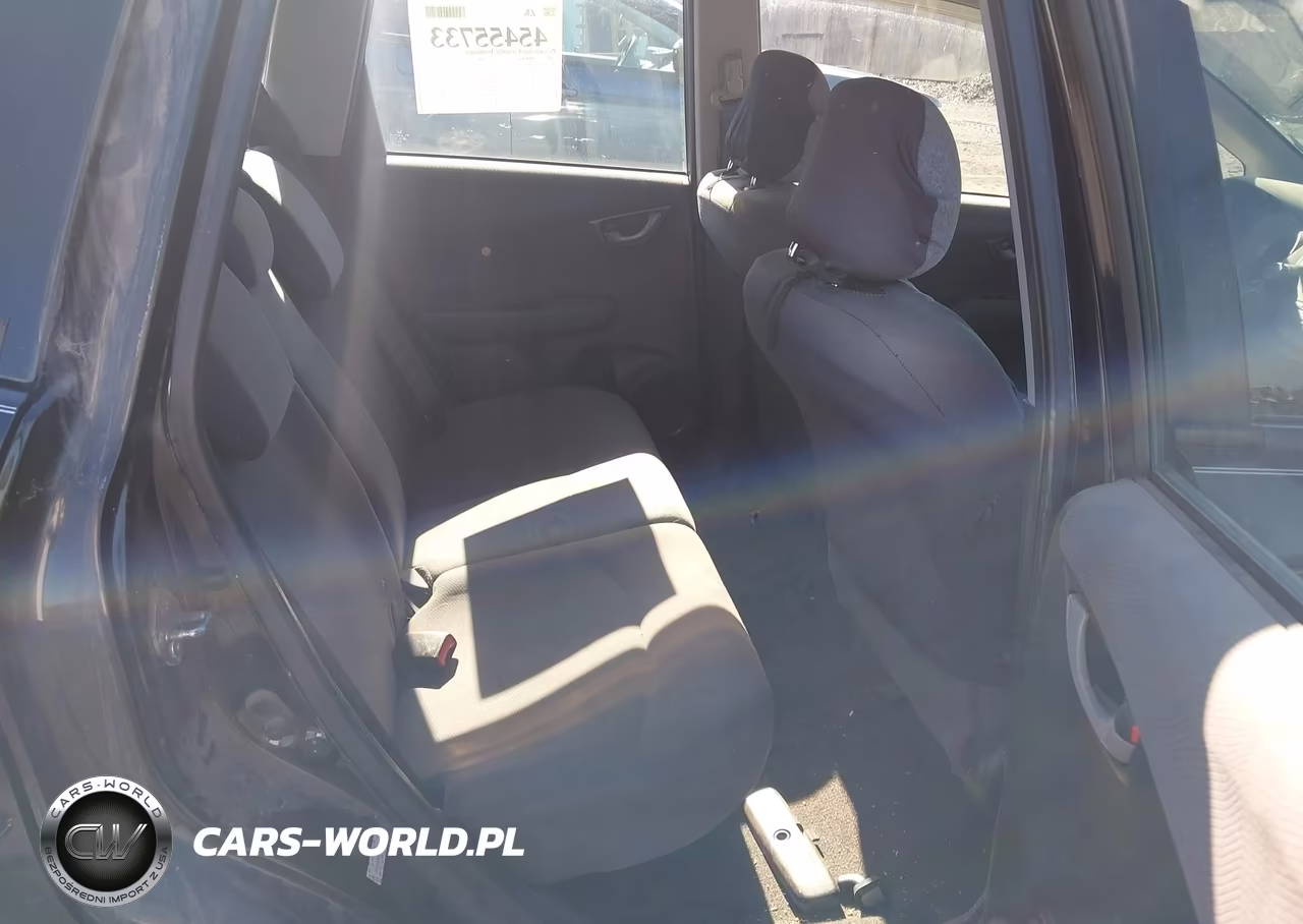 2011 Honda Fit VIN:JHMGE8G36BS008012 - 8