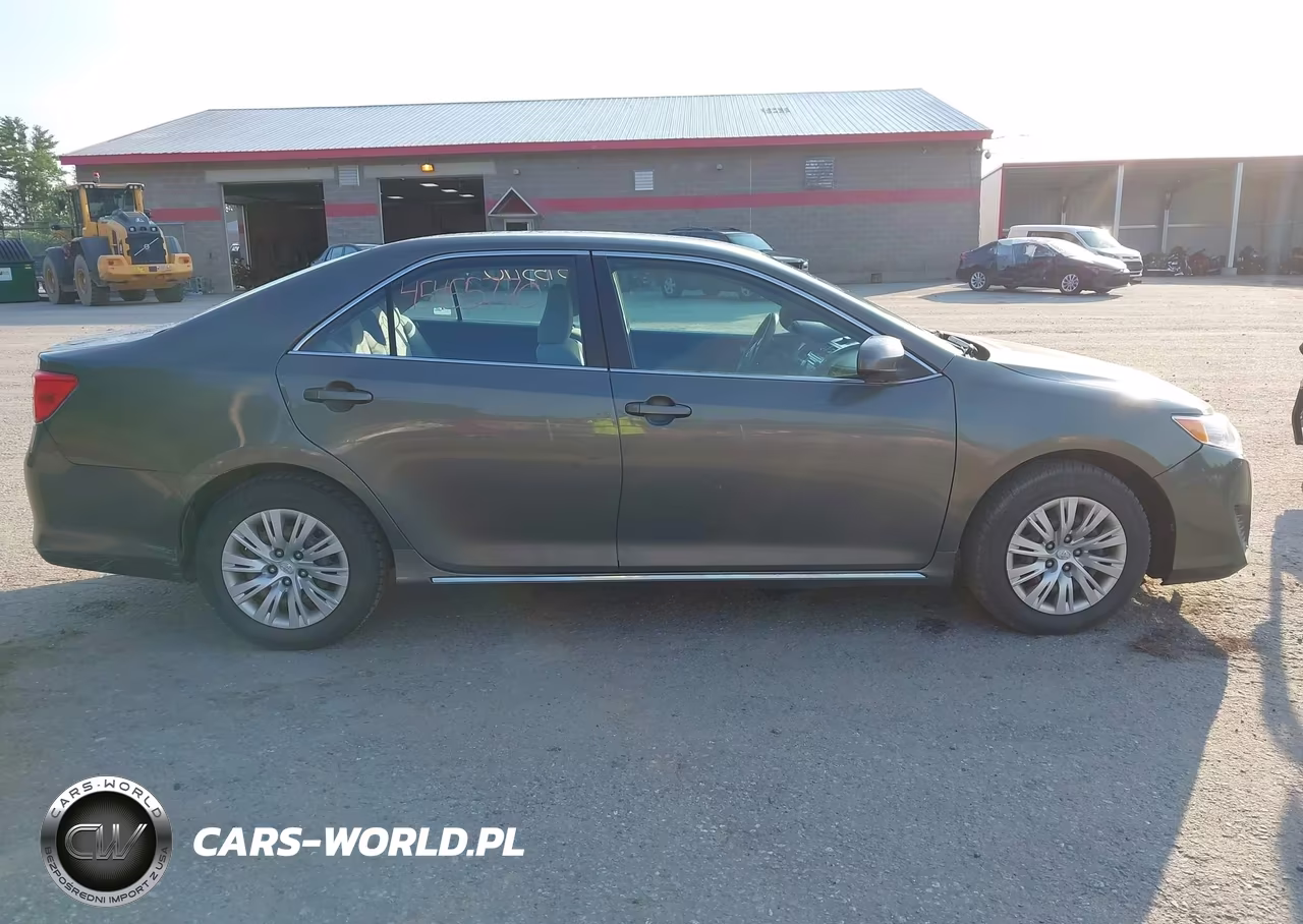 2012 Toyota Camry Le VIN:4T4BF1FK5CR189930 - 14