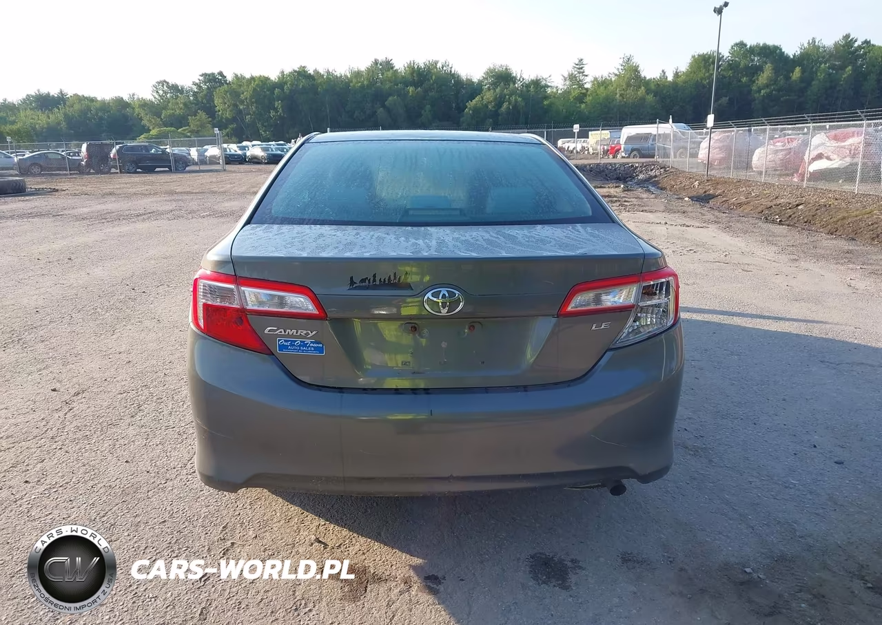 2012 Toyota Camry Le VIN:4T4BF1FK5CR189930 - 15