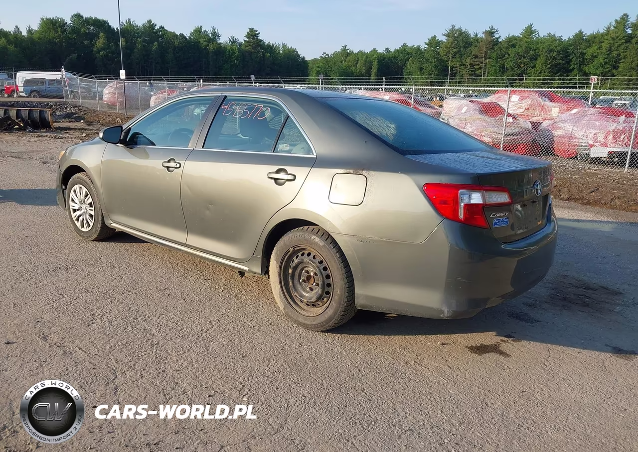 2012 Toyota Camry Le VIN:4T4BF1FK5CR189930 - 3