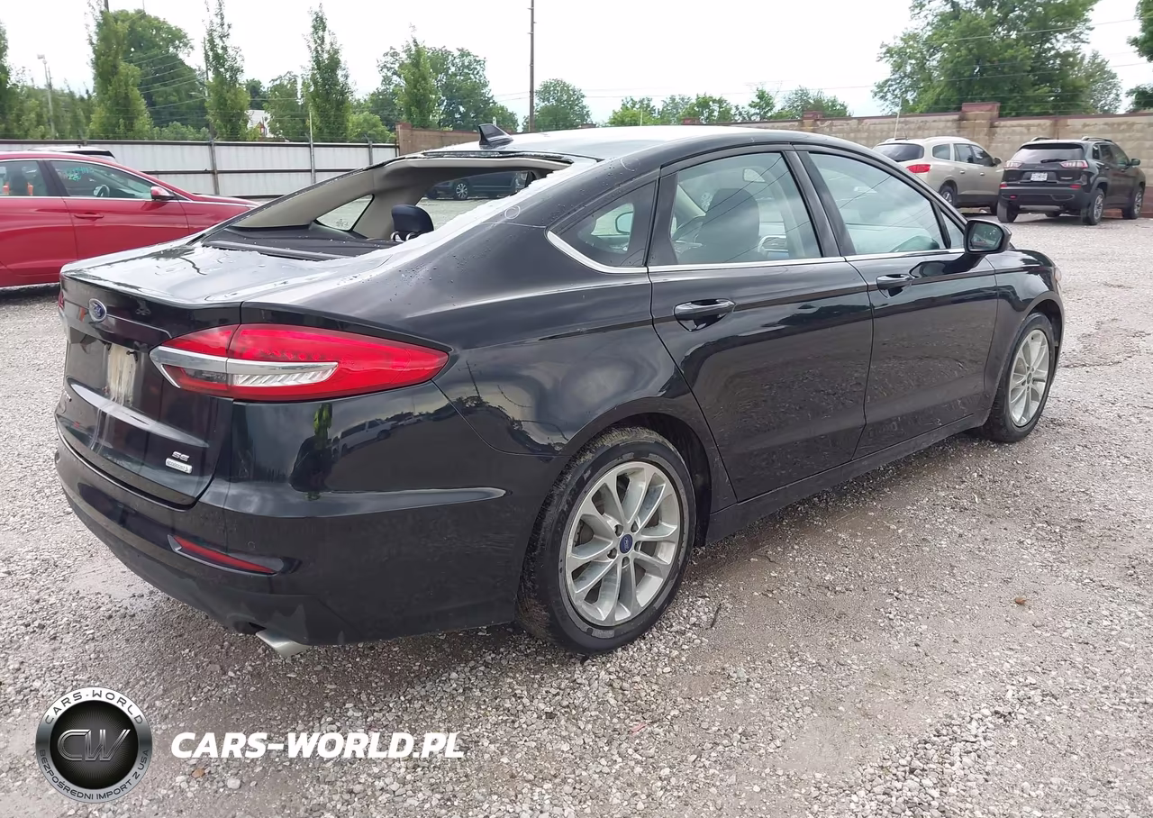 2020 Ford Fusion Se VIN:3FA6P0HD5LR234092 - 4