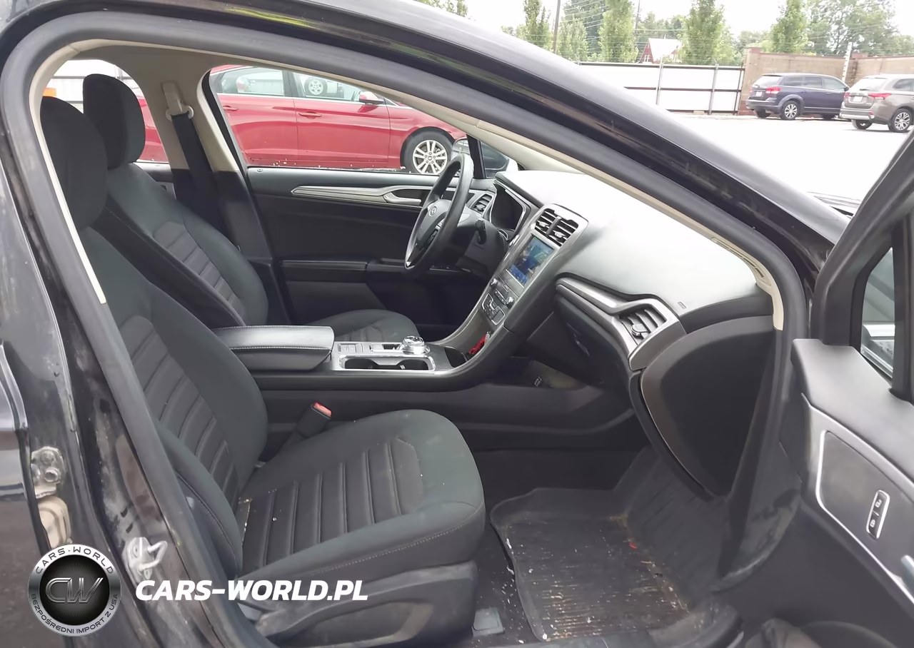 2020 Ford Fusion Se VIN:3FA6P0HD5LR234092 - 5