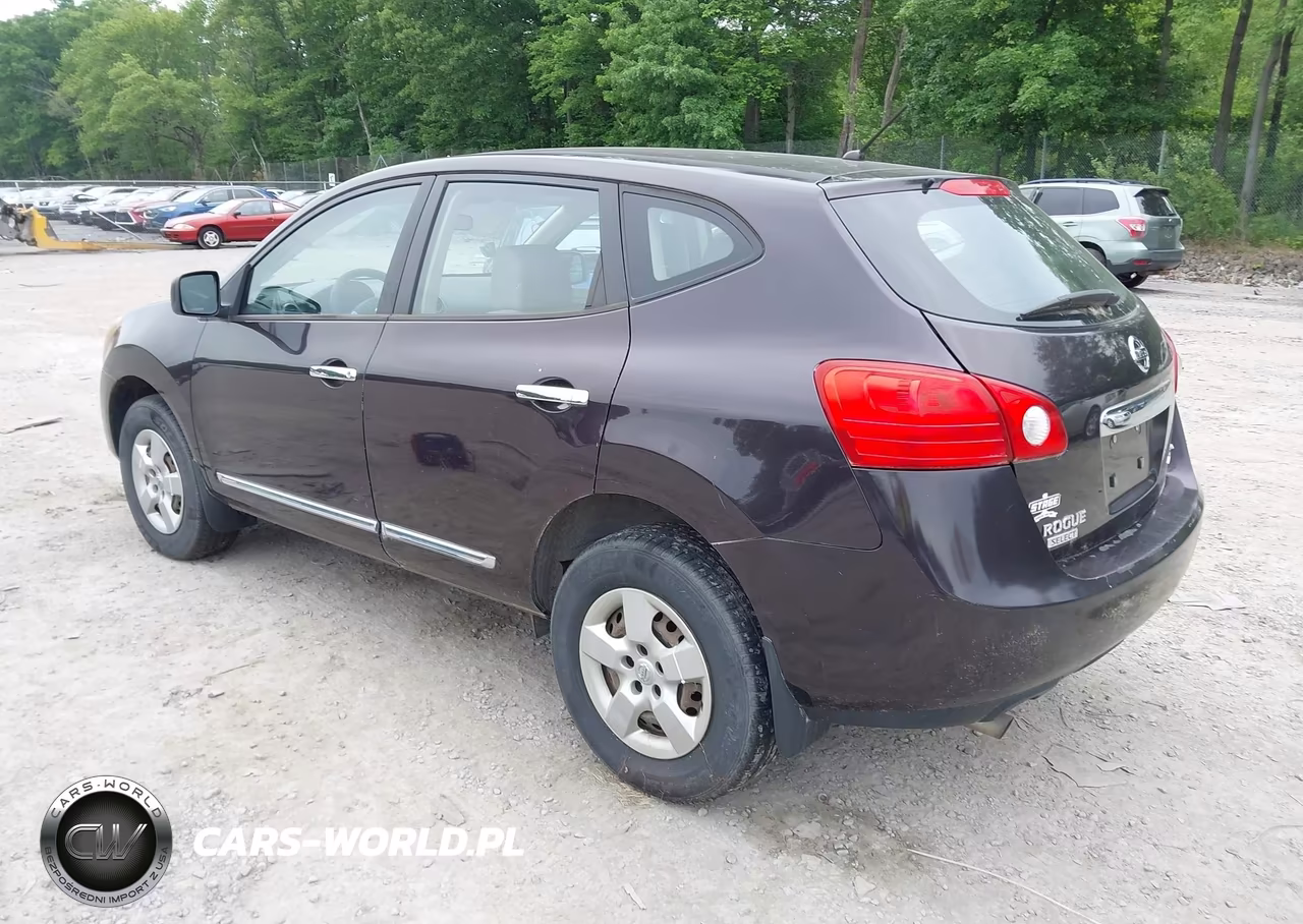 2014 Nissan Rogue Select S VIN:JN8AS5MV2EW702895 - 3
