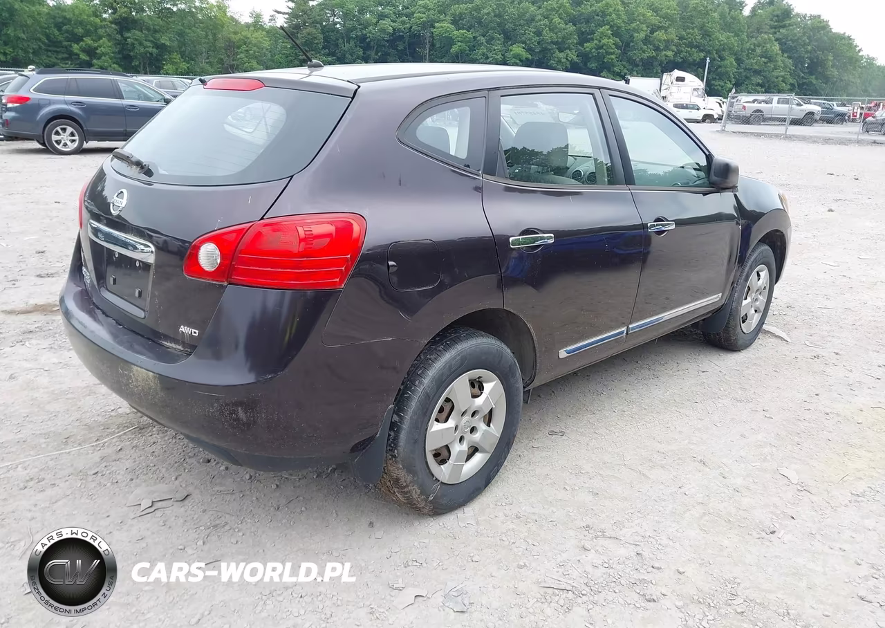 2014 Nissan Rogue Select S VIN:JN8AS5MV2EW702895 - 4
