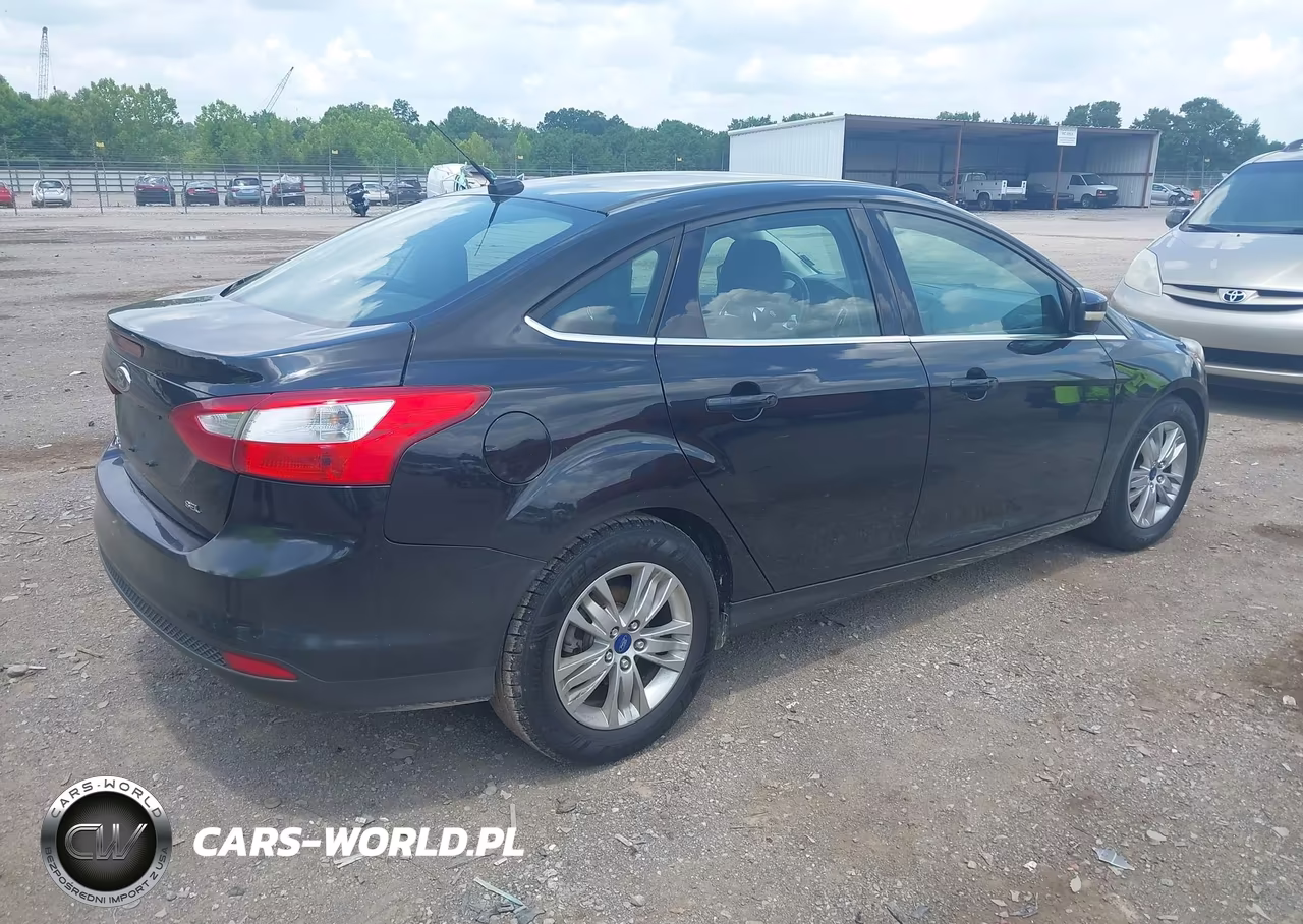2012 Ford Focus Sel VIN:1FAHP3H21CL131632 - 4