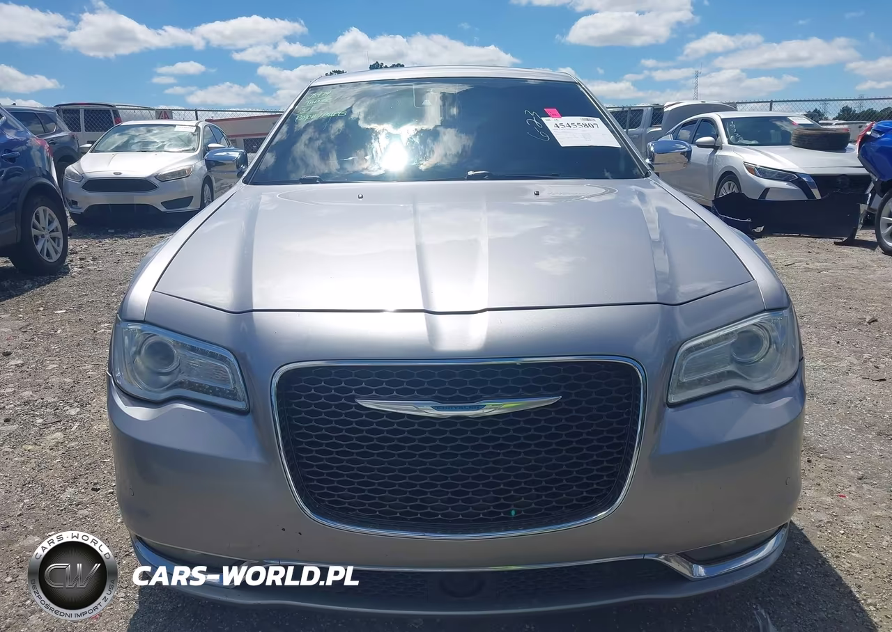 2015 Chrysler 300C VIN:2C3CCAET3FH736226 - 12