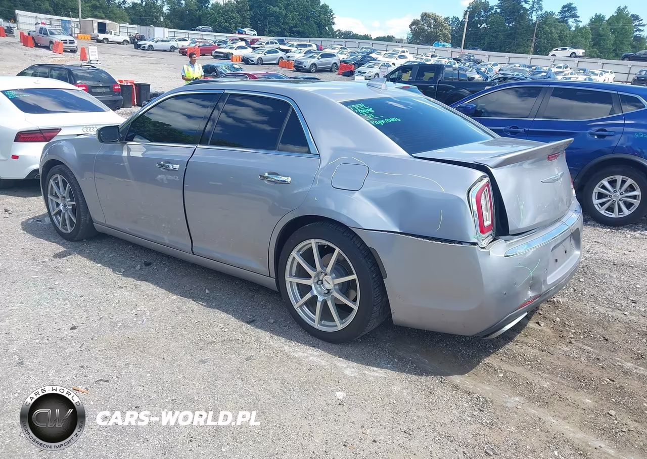 2015 Chrysler 300C VIN:2C3CCAET3FH736226 - 3