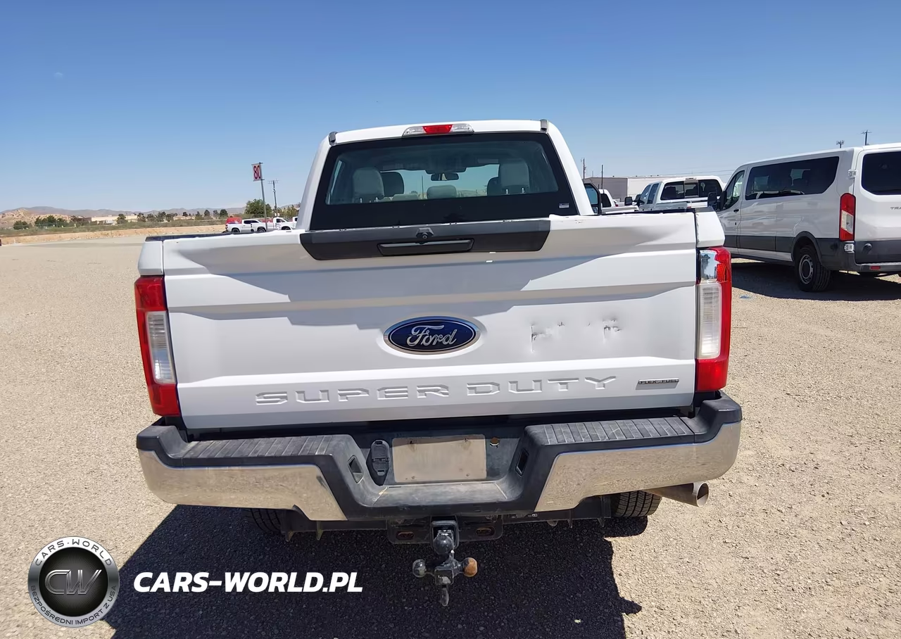 2019 Ford F-250 King Ranch-Lariat-Platinum-Xl-Xlt VIN:1FT7W2B65KEE92704 - 16